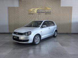 2015 VW POLO VIVO 1.4 TRENDLINE 5DR AUTO