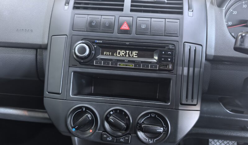 2015 VW POLO VIVO 1.4 TRENDLINE 5DR AUTO full
