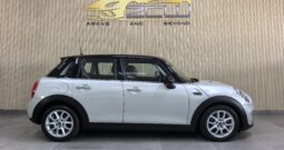 2017 MINI COOPER 5DR A/T